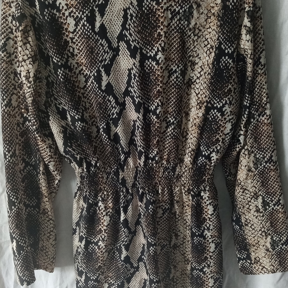 Woman's Silk Blend Dress/tunic.  Rampage size XL - Picture 3 of 3